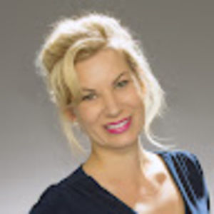 Meet your Posher, Crystal